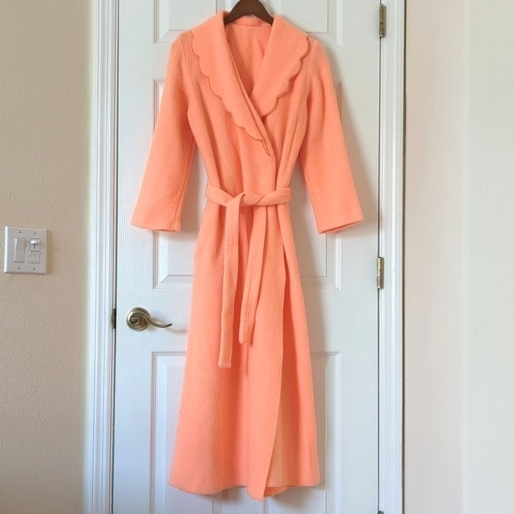 Wildcrest 80's Vintage Fuzzy Scalloped Collar Long Sleeve Maxi Robe Neon Peach S - Picture 1 of 16